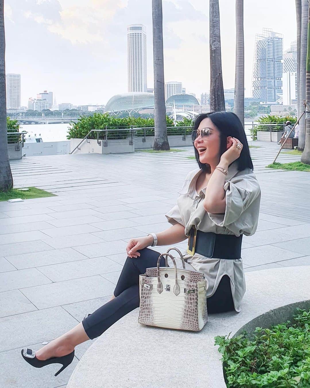 Syahriniさんのインスタグラム写真 - (SyahriniInstagram)「• Oh...Hi, 1 September 2019 !  _______\\\________  #PrincesSyahrini #Singapore」9月1日 10時40分 - princessyahrini