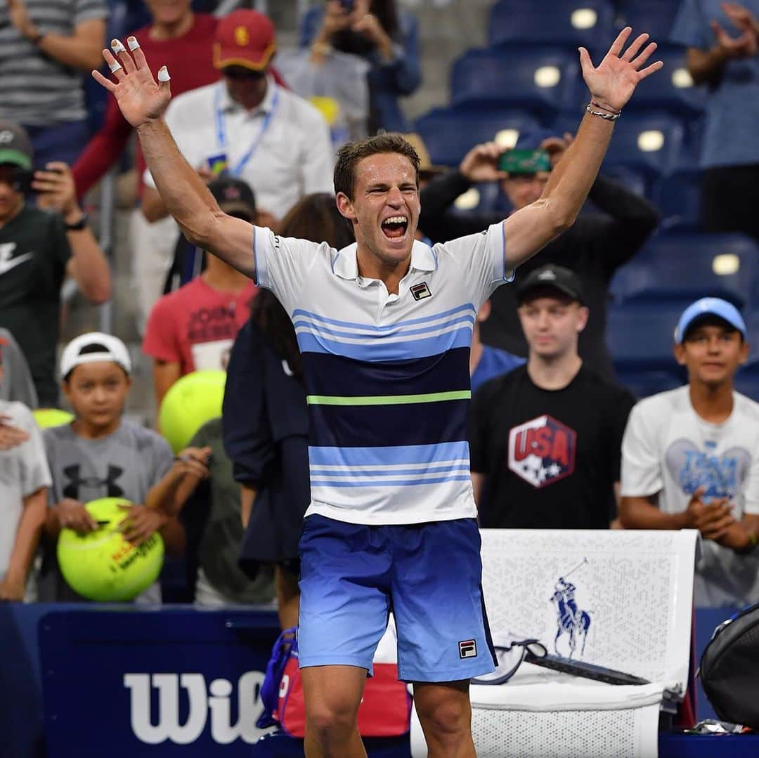 ディエゴ・シュワルツマンさんのインスタグラム写真 - (ディエゴ・シュワルツマンInstagram)「3era ronda ✅... octavos allá vamos!!! @usopen 🔥🕺🏼🤙😆👊」9月1日 10時48分 - dieschwartzman