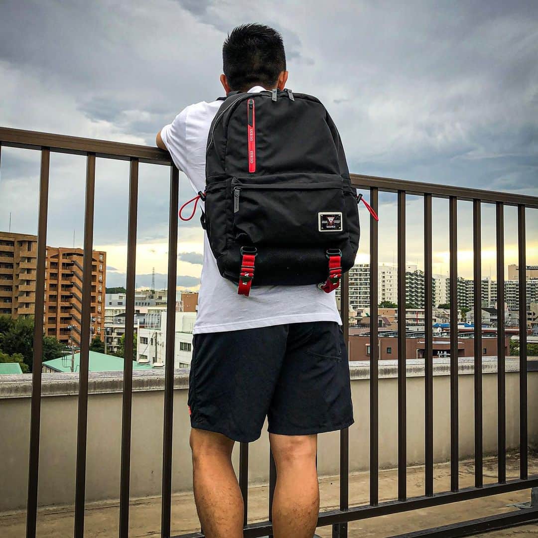 のインスタグラム：「New one‼️ @makavelic_official x @guess 👌🏽👍🏽🙏🏽 #bboytaisuke #makavelic #guess #guessjapan」