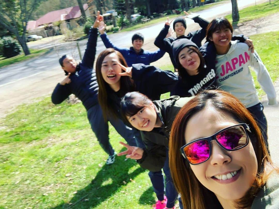 梅原玲奈さんのインスタグラム写真 - (梅原玲奈Instagram)「We're having fun to last dayoff👍 #rest #australia #lunch #ski #スキークロス #休養日 #遠征 #readyforrace」9月1日 11時49分 - reina_umehara