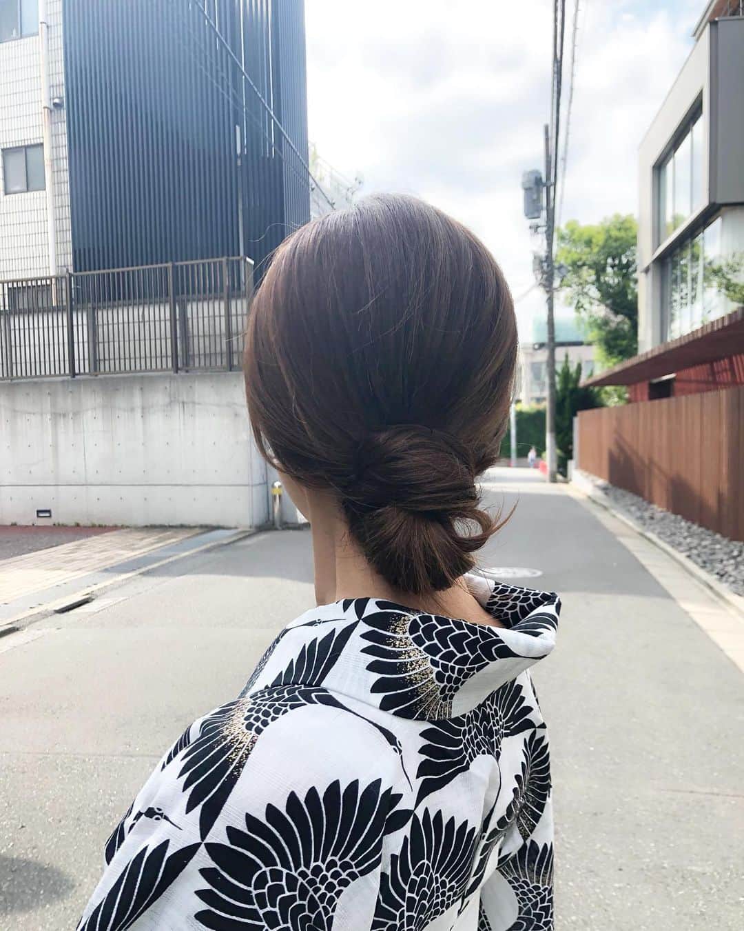 神崎恵さんのインスタグラム写真 - (神崎恵Instagram)「まとめ髪。 浴衣。すきだなぁ。 #浴衣ヘア」9月1日 13時10分 - megumi_kanzaki