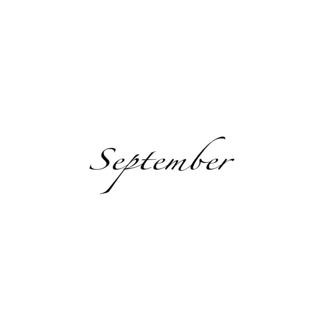 のインスタグラム：「September 9月  夏はもう終わり⁈  でも残暑を楽しむ✨  #september #9月 #夏が終わった #残暑を楽しもう」