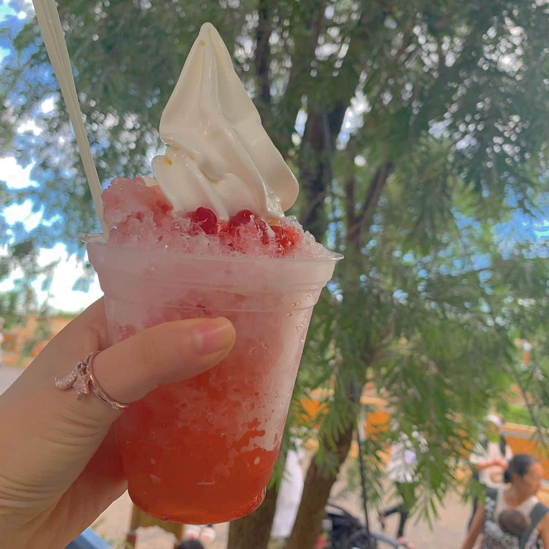 森青葉さんのインスタグラム写真 - (森青葉Instagram)「☺︎︎﻿ シェイブアイス🍧﻿ ﻿ ﻿ #disney #disneysea #アイス #シェイブアイス #🍧﻿ #うえのソフトクリームがいいのよ」9月1日 13時59分 - aoba__mori_official