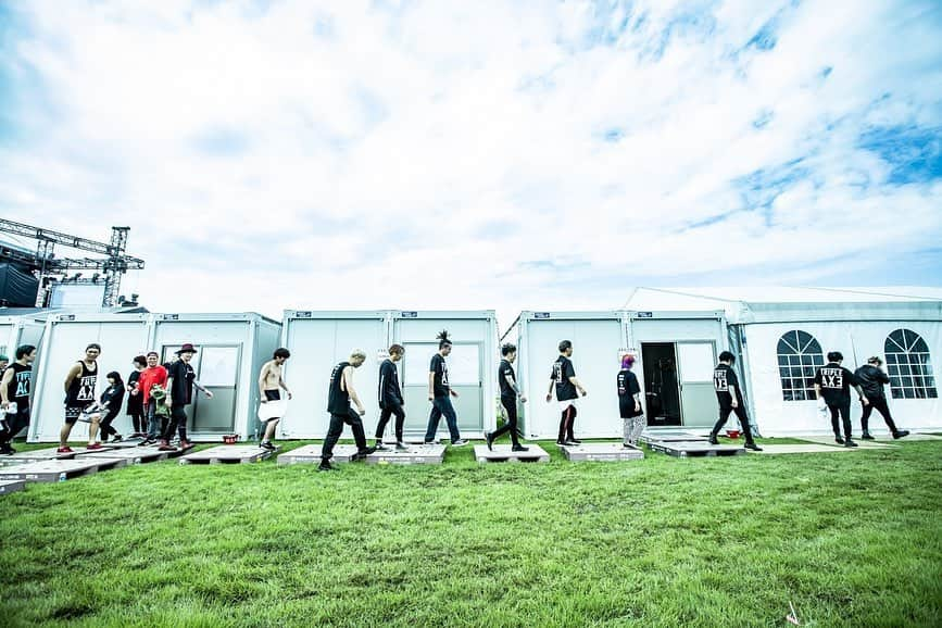 Masato さんのインスタグラム写真 - (Masato Instagram)「#rushball  #TAT19 Photos by @hayachinphoto  #coldrain #SiM #HEYSMITH」9月1日 14時11分 - masato_coldrain