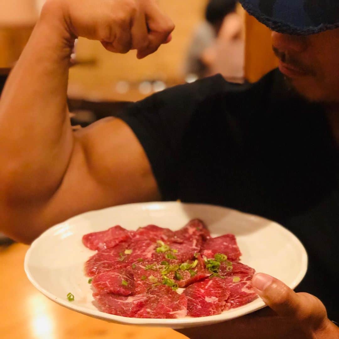 のインスタグラム：「今宵も肉なり...💪」
