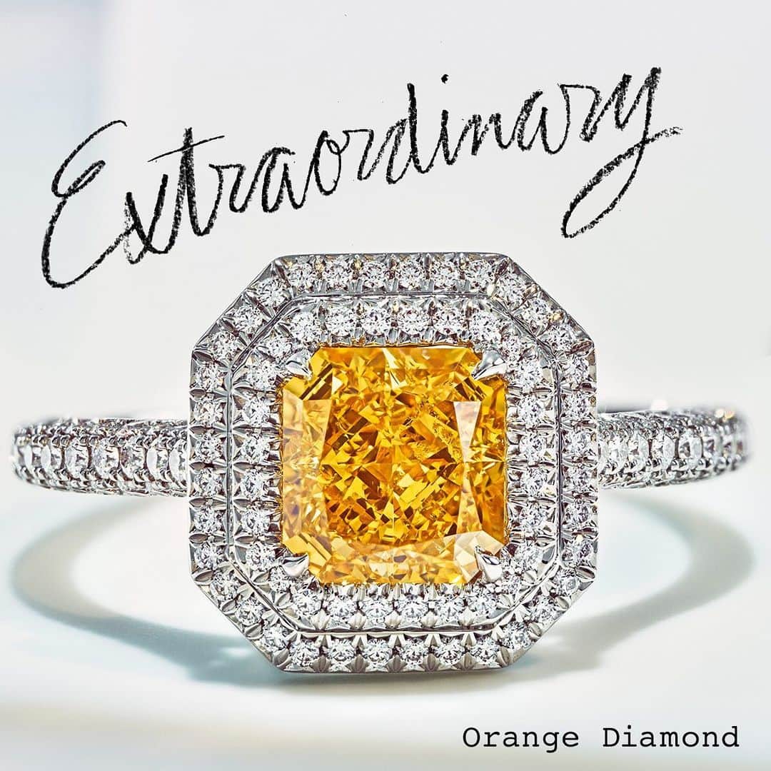 ティファニーさんのインスタグラム写真 - (ティファニーInstagram)「Some like it hot. Undeniably stunning, orange diamonds glow as if lit by an inner flame. Discover more rare fancy color diamonds via the link in bio. #Tiffany #TiffanyAndCo」9月1日 23時50分 - tiffanyandco