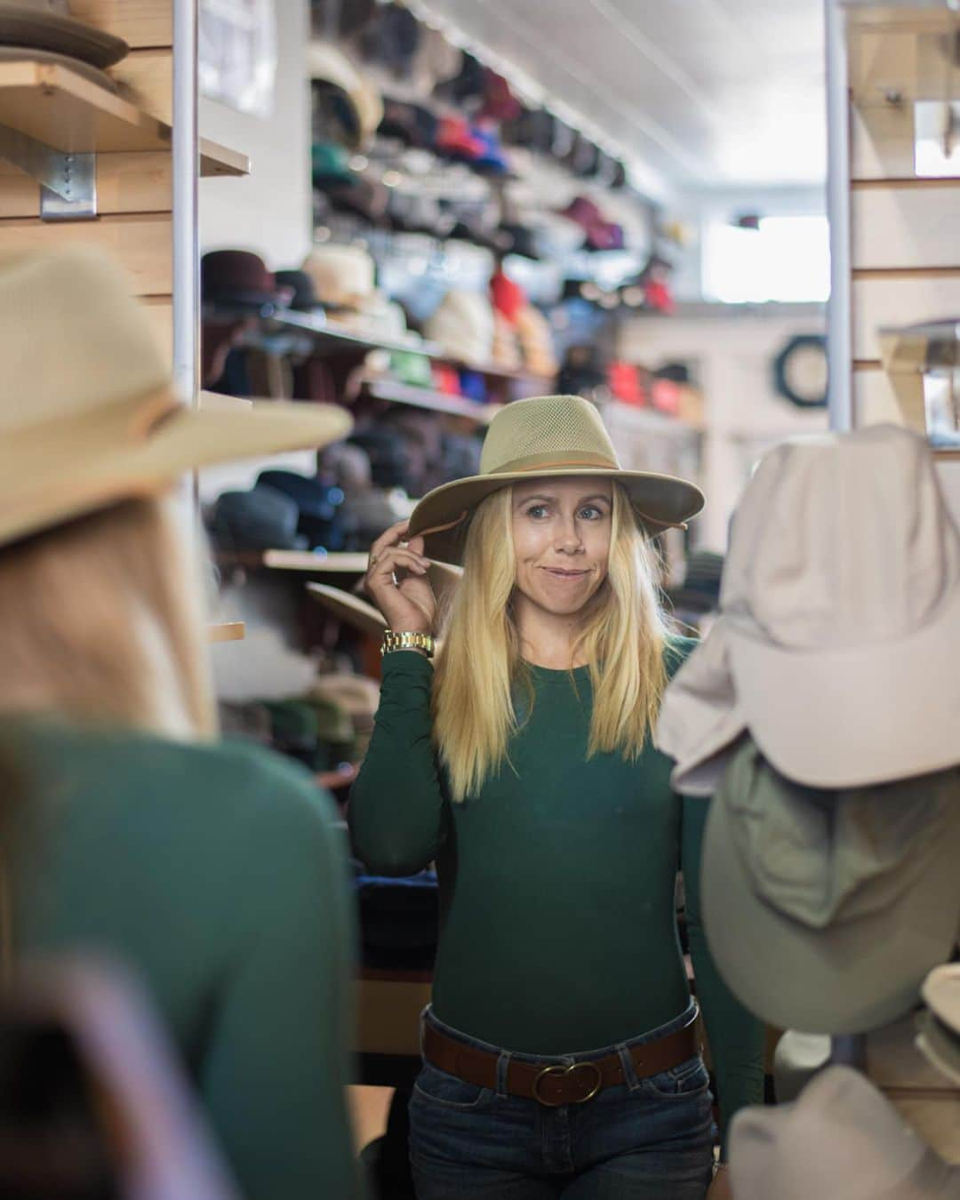 Pernilla Lindbergさんのインスタグラム写真 - (Pernilla LindbergInstagram)「California next week looks hot so decided I should get a new hat for hiking up in the mountains in Yosemite. Found this hat store in Portland with the most amazing selection of hats. In the end I decided on the hat in the final photo but took a long time to pick the one I wanted. Think I’m ready for the wilderness!!🌲 ⠀⠀⠀⠀⠀⠀⠀⠀⠀ ⠀⠀⠀⠀⠀⠀⠀⠀⠀⠀⠀⠀ ⠀⠀⠀⠀⠀⠀⠀⠀⠀⠀⠀⠀ ⠀⠀⠀⠀⠀⠀⠀⠀⠀⠀⠀⠀ ⠀⠀⠀⠀⠀⠀⠀⠀⠀⠀⠀⠀ #hatshopping #hatsore #hikinggear #portlandshopping #portlandhats #portlandhatshop #classiccollectionhats #yosemitenationalpark」9月2日 0時23分 - pernillagolf