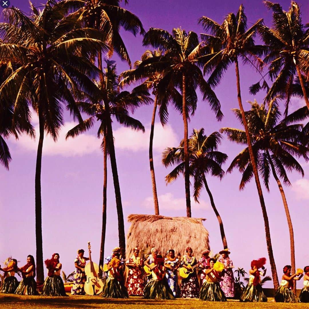 デレク ラムのインスタグラム：「“Aloha on my mind” #hawaii #helloandgoodbye」