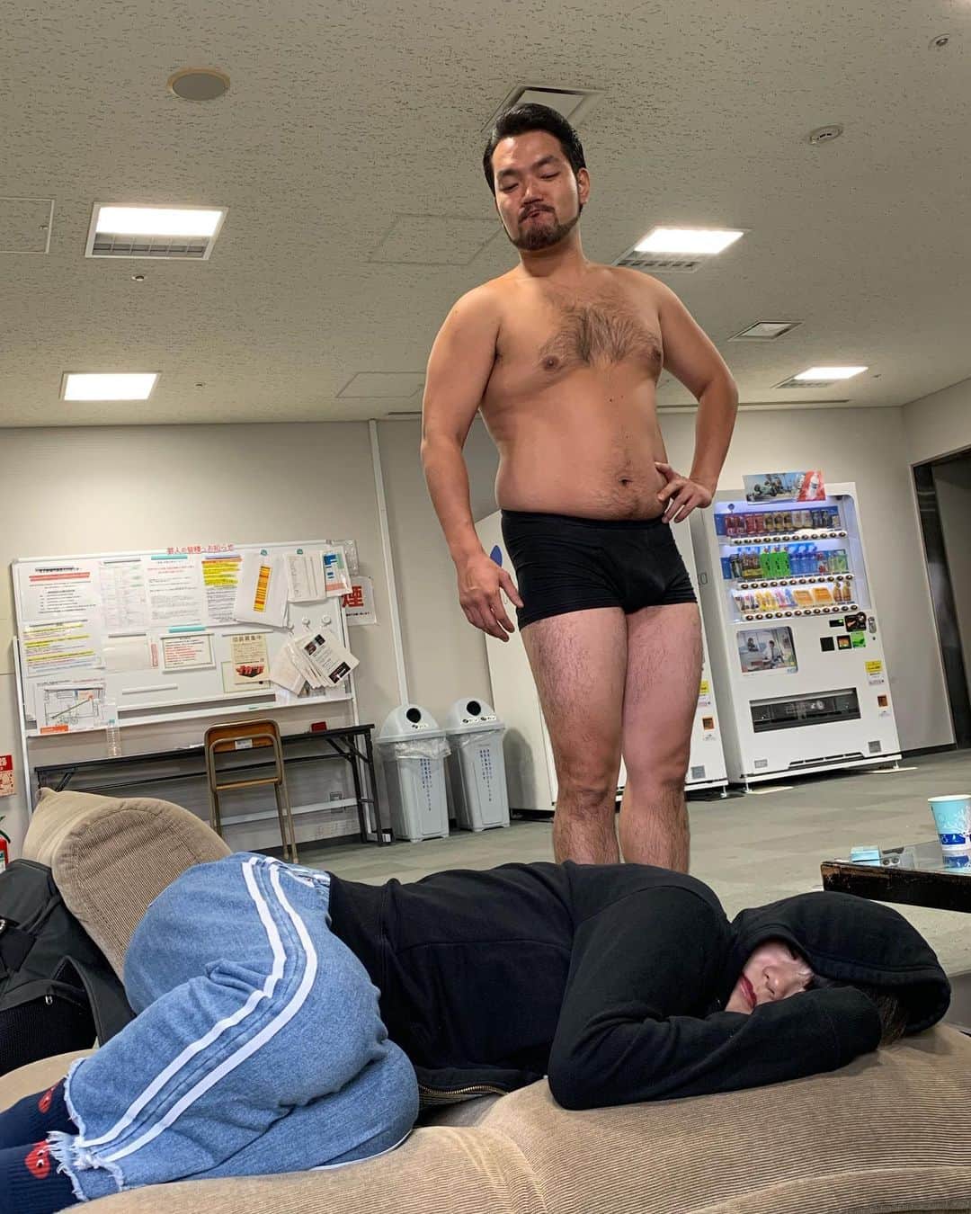 池田真一のインスタグラム：「岩倉が危ない！！！！！」