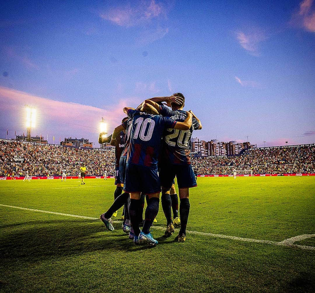 レバンテUDさんのインスタグラム写真 - (レバンテUDInstagram)「Hola Septiembre 🖐 ---- #MachoLevante #LevanteUD #LaLiga #laligasantander #Futbol #Football #110AñosDeResistencia #OrgullGranota #LUDInside #LevanteRealValladolid」9月1日 16時58分 - levanteud