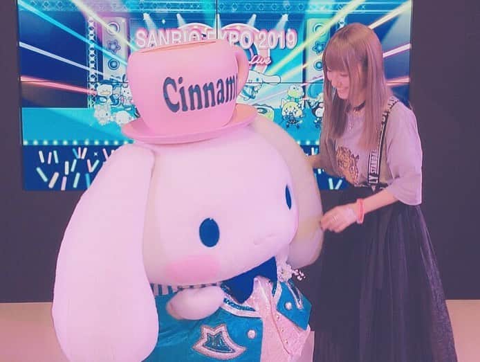 平原ゆかさんのインスタグラム写真 - (平原ゆかInstagram)「サンリオすき🎀  #サンリオプレビュー  #サンリオエキスポ2019  #韓国ファッション  #ハーフ顔  #ボーイッシュコーデ  #カラー  #原宿  #渋谷  #撮影会  #撮影会モデル  #モデル  #読モ  #グラビア  ではないw #アイドル  #タレント  #instagood  #女子力アップ  #youtuber  #ライバー  #ドs  #ジェラートピケ  #instadaily #平原ゆか  #パジャマ  #スヌーピー  #instadaily  #令和  #フォロー歓迎 #フォロー募集 #17  #アッシュカラー」9月1日 16時54分 - hiraharay