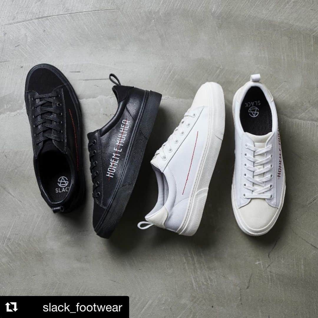 のインスタグラム：「SLACK FOOTWEAR x TAKUMA IWASAKI @takuma_iwasaki﻿ ﻿ ﻿ 日本を代表するファッションモデル岩崎拓馬氏をディレクターとして迎え入れた、特別ライン。独自の世界観が落とし込まれた、今までのSLACK FOOTWEAR にはないコラボプロダクトが完成。﻿ ﻿ 「APERTE」　¥13,800+税﻿ 左右非対称の装飾をほどこし左足側のみポルトガル語で　”HOMEM E MULHER”男と女という意味でそこにステッチを施すことでジェンダレスといったメッセージを込めたベーシックなレースアップスニーカー。アッパーには動物性の素材を使用せず、スムースタイプとスエードタイプの汚れにくく水に強い人工皮革（ヴィーガンレザー）で構成。  コラボスニーカーが re:tackのサイト以外に Slackのオフィシャルサイトからも 購入出来るようになりました  Slackのインスタから 購入出来るようになっているので 是非チェックしてみてください！ ﻿ #slackfootwear #takumaiwasaki #collaboration #sneakers #retack」