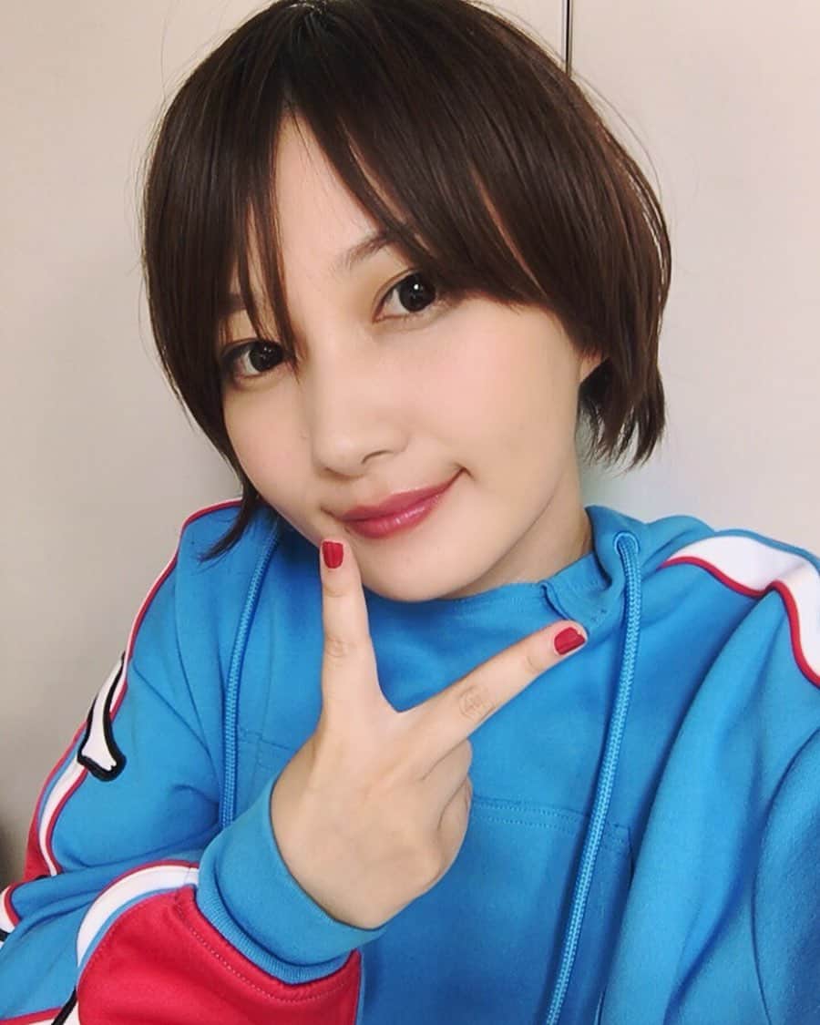 フジテレビ「Love music」さんのインスタグラム写真 - (フジテレビ「Love music」Instagram)「✨初登場✨﻿ 佐藤千亜妃さんから﻿ オフショット頂きました🧸🎉﻿ ﻿ 今夜1:30〜放送 予定﻿ ※地域によって放送日時が異なります。﻿ 各放送局のHPにてご確認下さい。﻿ ※放送時間が変更になる場合があります。﻿ ﻿ #佐藤千亜妃﻿ #大キライ #テレビ初披露﻿ #映画主題歌 #CAST﻿ #オフショット #ありがとうございます﻿ #自撮り #Lovemusic﻿ #ラブミュージック﻿ #フジテレビ」9月1日 16時57分 - lovemusic_fujitv