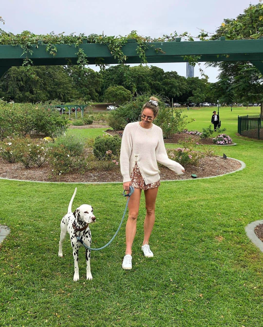 エミリー・シーボームさんのインスタグラム写真 - (エミリー・シーボームInstagram)「1 year on still best friends.  #pongo #dalmatian #1yearold #dogsofinstagram #puppylove」9月1日 17時16分 - emcbomb