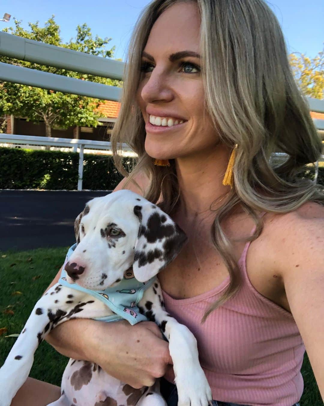 エミリー・シーボームのインスタグラム：「1 year on still best friends.  #pongo #dalmatian #1yearold #dogsofinstagram #puppylove」
