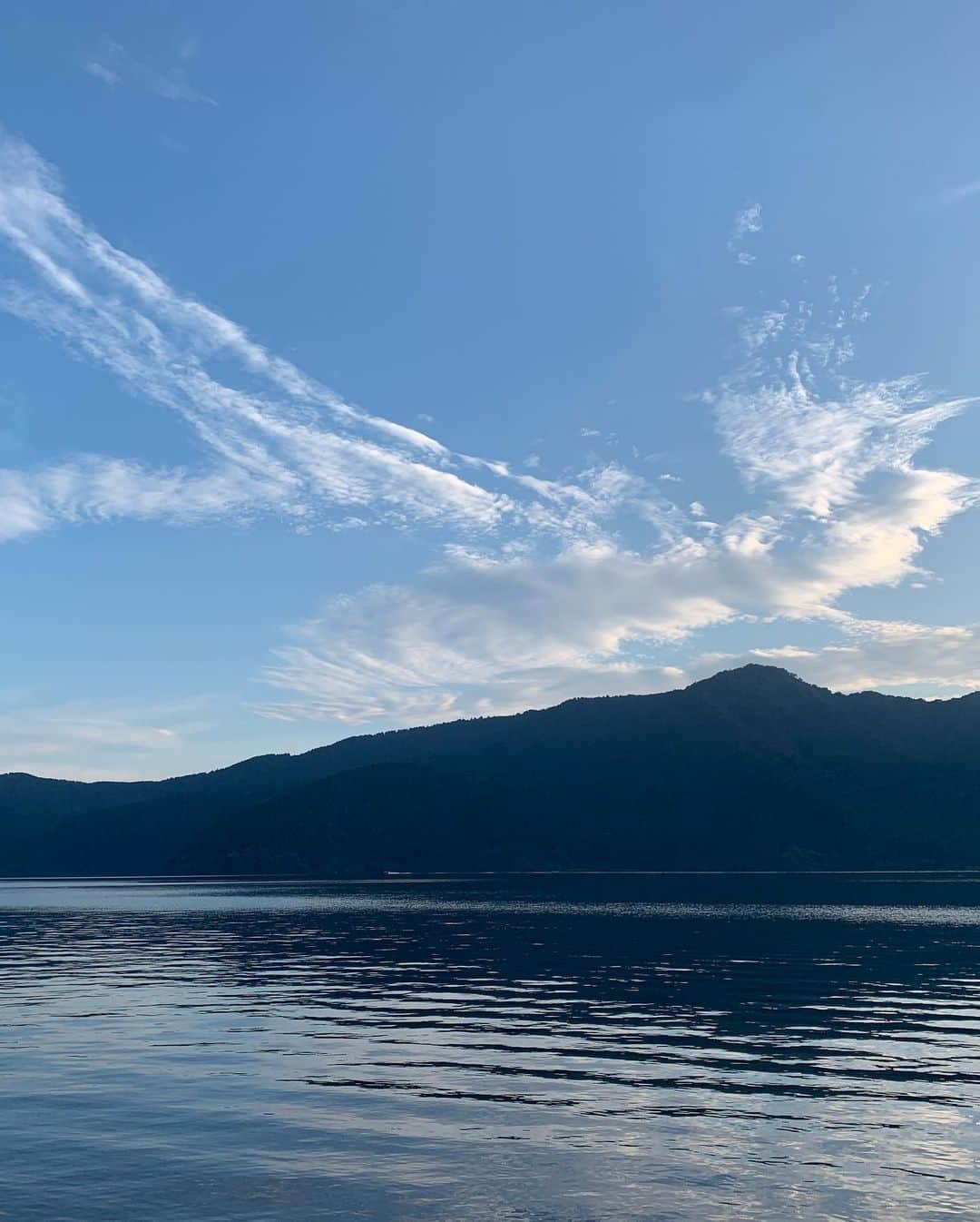 榊いずみさんのインスタグラム写真 - (榊いずみInstagram)「箱根、芦ノ湖にきたよー。 #hakone #ashinoko」9月1日 17時51分 - izumizmroom