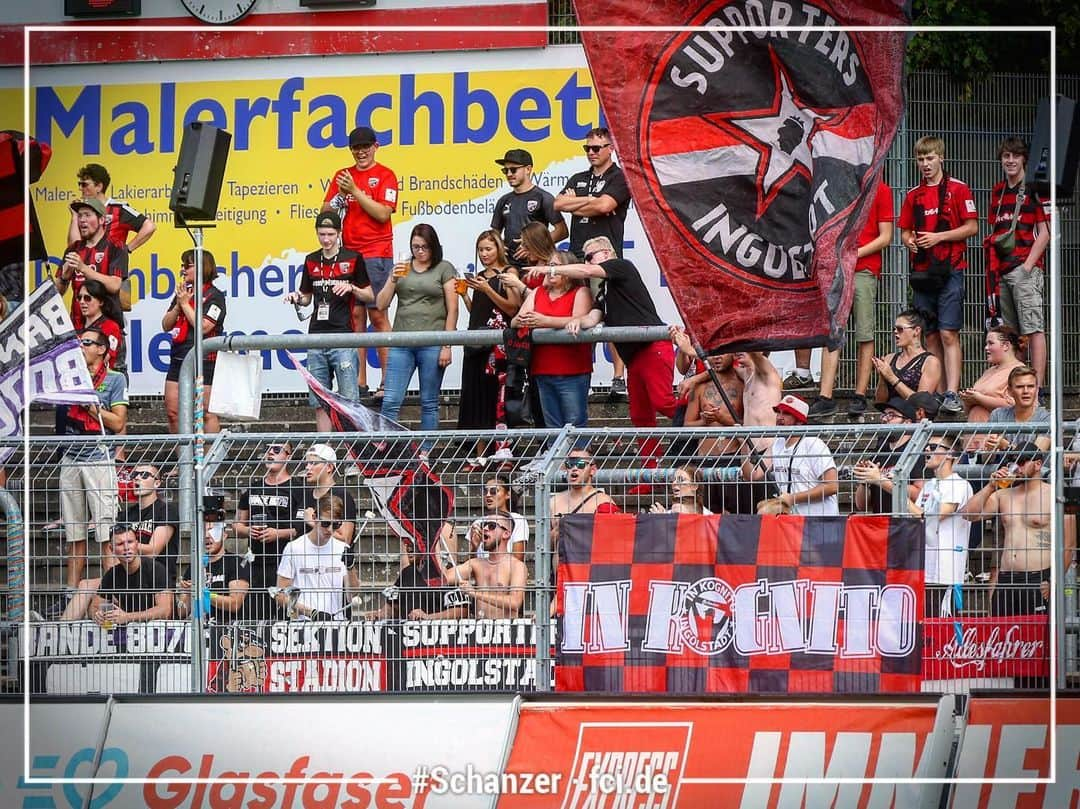 FCインゴルシュタット04さんのインスタグラム写真 - (FCインゴルシュタット04Instagram)「... auch wenn der Wind mal dreht‼️🖤❤️ DANKE, #Schanzer - von Anfang bis zum Ende habt ihr uns wieder bedingungslos unterstützt🙏🙏👏 _____ Abschütteln, hart arbeiten und wieder geradebiegen! 👊 Immer vorwärts, FCI 🙌 . . #VIKFCI #FCI #FCIngolstadt #Köln #FCViktoriaKöln #Viktoria #Auswärts #Auswärtsfahrt #away #fans #support #soccer #football #fussball #3Liga #zeigtsuns #fu3ball #Kölle #rechtsrheinisch #Schanzerdassindwir #gemeinsam #immerweiter #aufstehen #mundabputzen #kopfhoch #kämpfen」9月1日 18時35分 - dieschanzer