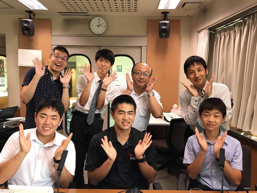 てゲてゲハイスクール→ハウスさんのインスタグラム写真 - (てゲてゲハイスクール→ハウスInstagram)「初登場！肝付町にある楠隼中学・高等学校のみなさんと一緒にお送りしました😆中学生の堂々としたトークに緊張感が増す高校生3人組のバランスがとても面白かったです🌟 #tegeh #楠隼高校 #肝付町 #中高一貫 #男子校 #高校生 #MBCラジオ」9月1日 18時54分 - mbc_tegeh