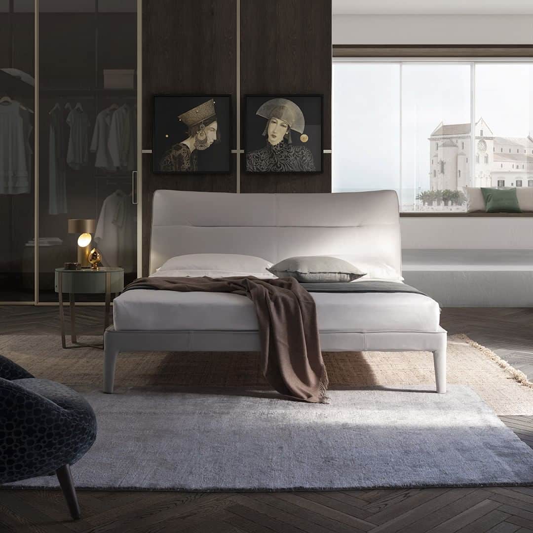Natuzzi Officialさんのインスタグラム写真 - (Natuzzi OfficialInstagram)「Inspired by the feminine elegance, our Venere bed is a true hymn to beauty and sensuality but also to relaxation and versatility.  #Natuzzi #NatuzziItalia #comfort #elegance #design #lifestyle #style #furniture #homefurniture #madeinitaly #living #interiordesign #decor #furnituredesign #homedesign #inspiration #interior #instadesign #designlovers #italianstyle #homedecor #lovedesign #designers #designer」9月1日 19時00分 - natuzzi