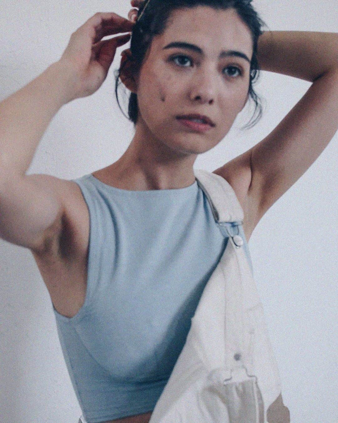サンドバーグ直美のインスタグラム：「hazelling... 📸@erioreos @hazelle_wear」