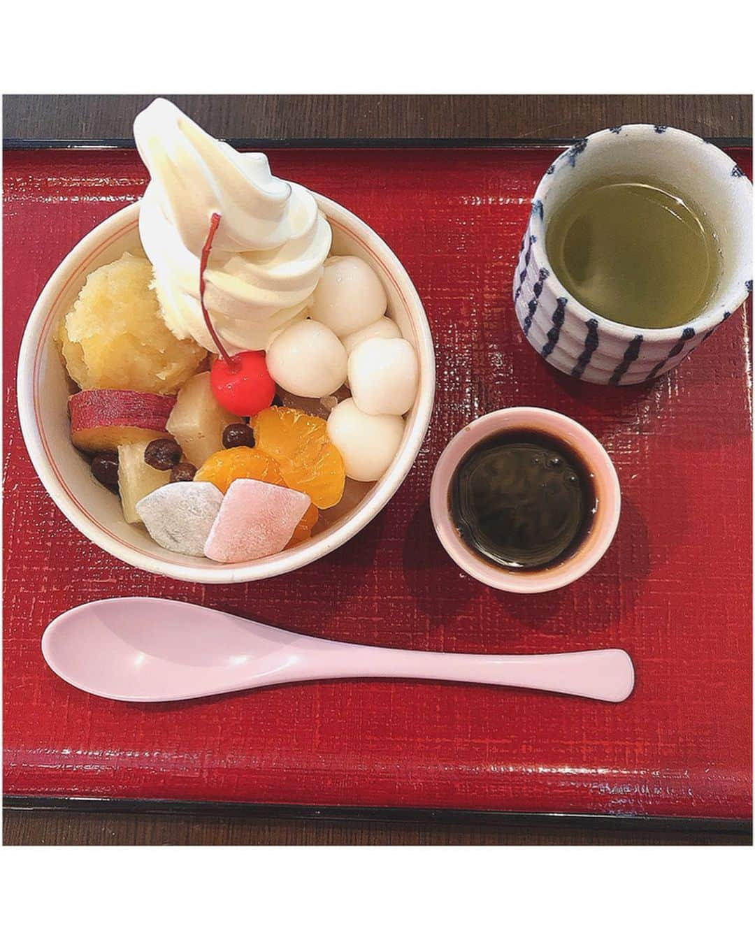 mimiさんのインスタグラム写真 - (mimiInstagram)「和のスイーツも大好き❤ 小江戸川越 元町珈琲店ちもと☕️ 昔ながらの喫茶店✨ お芋のソフトクリーム美味しかった😋 ・ #浴衣 #浴衣女子  #ピンク浴衣 #川越 #小江戸川越  #浴衣散歩 #浴衣散策 #古風 #風情 #日本 #日本の夏 #令和の夏 #浴衣美人 #浴衣コーデ #元町珈琲店 #ちもと #元町珈琲店ちもと #芋ソフト #レトロカフェ #昔ながらの喫茶店 #だいたいカフェにいる #菓子屋横丁 #japanesegirl #japan #yukata #koedokawagoe #kawagoe #cafe #cafes」9月1日 19時34分 - chan.mi3