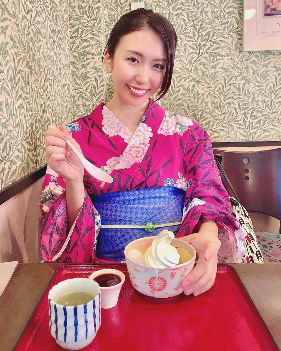 mimiさんのインスタグラム写真 - (mimiInstagram)「和のスイーツも大好き❤ 小江戸川越 元町珈琲店ちもと☕️ 昔ながらの喫茶店✨ お芋のソフトクリーム美味しかった😋 ・ #浴衣 #浴衣女子  #ピンク浴衣 #川越 #小江戸川越  #浴衣散歩 #浴衣散策 #古風 #風情 #日本 #日本の夏 #令和の夏 #浴衣美人 #浴衣コーデ #元町珈琲店 #ちもと #元町珈琲店ちもと #芋ソフト #レトロカフェ #昔ながらの喫茶店 #だいたいカフェにいる #菓子屋横丁 #japanesegirl #japan #yukata #koedokawagoe #kawagoe #cafe #cafes」9月1日 19時34分 - chan.mi3