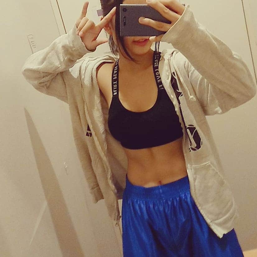 のインスタグラム：「・ 中途半端なスタイルはNO🙅 ・ ぶっ飛んじゃってるlove💘ならFor me🤗 ・ #マクロス #マクロスF #What #about #my #star  #筋トレ #筋肉 #筋トレ女子 #筋肉女子  #バルクアップ #デブ活 #肥大化  #女子高校生  #明日 #から #学校  #夏休み #が #終われば #文化祭  #プロレス #rhythm #pw_jto」