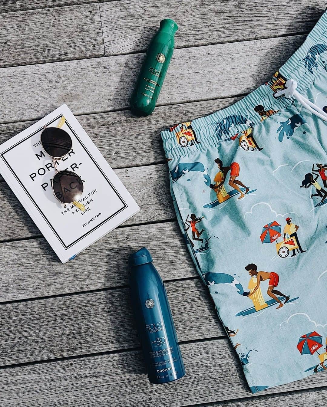 MR PORTERのインスタグラム：「Our #LaborDay weekend is shaping up to look a lot like this 💦 - Head to the link in bio to shop the edit. #MRPORTER」