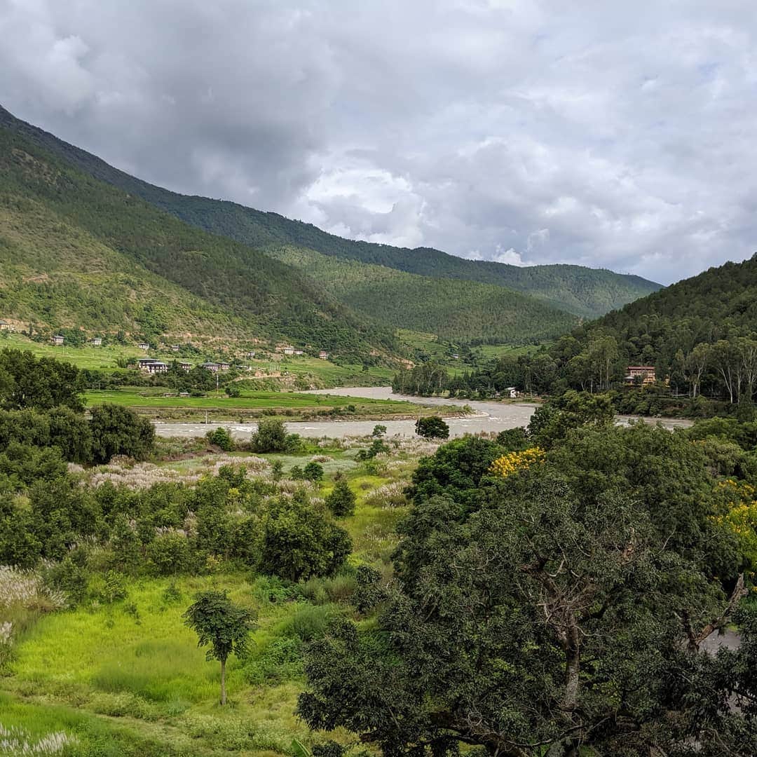 為末大のインスタグラム：「Punakha Dzong in Punakha #bhutan #athletesociety」