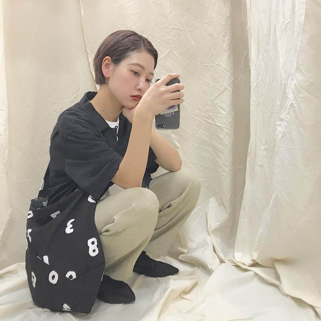 mahoさんのインスタグラム写真 - (mahoInstagram)「＊ 夏の終わり、でもまだ暑いね . #ootd#fashion#メンズライク#古着好きな人と繋がりたい#古着#古着コーデ#おしゃれさんと繋がりたい#フリクロ#フルジョ#コーデ#コーディネート#instagood#outfit#instalike#coordinate#mensfashion#used#sousou#uniqlo」9月1日 19時59分 - mhpht_