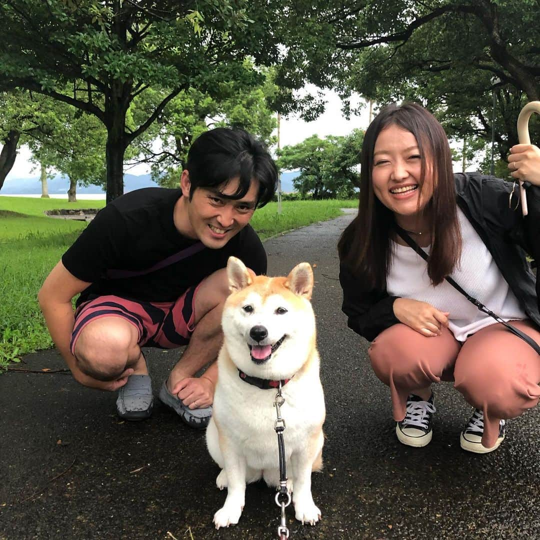 こなつさんのインスタグラム写真 - (こなつInstagram)「８月 29日（木） 雨続きで、お会いできるか難しかったけど、小降りになり、時々止んだりして、記念写真も撮ることができました。 何度も会いに来てくださいます😊  りんかちゃんも一緒で、更に楽しかったです。」9月1日 20時04分 - makonatu