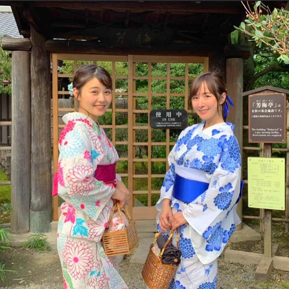 山川恵里佳さんのインスタグラム写真 - (山川恵里佳Instagram)「・ ・ 浜離宮好きのひーひゃんに案内してもらったよ😊綺麗な景色と可愛いひーひゃんに癒された💗 ・ ・ @ob_kimono  @ikebana.hobby  #浜離宮恩賜庭園#美しい景色#美しい風景#浴衣#和装#日本#japan#japanculture#nature#green#beautifulworld#自然#癒し#癒しスポット#instagood#instafashion#world#残暑#todayful#todaystyle#japan_vacations#pond#日本庭園#japanesgarden#kimonostyle ・ ・ 突然現れたカメラマン…おおしまさん♡」9月1日 20時26分 - erika_3_official