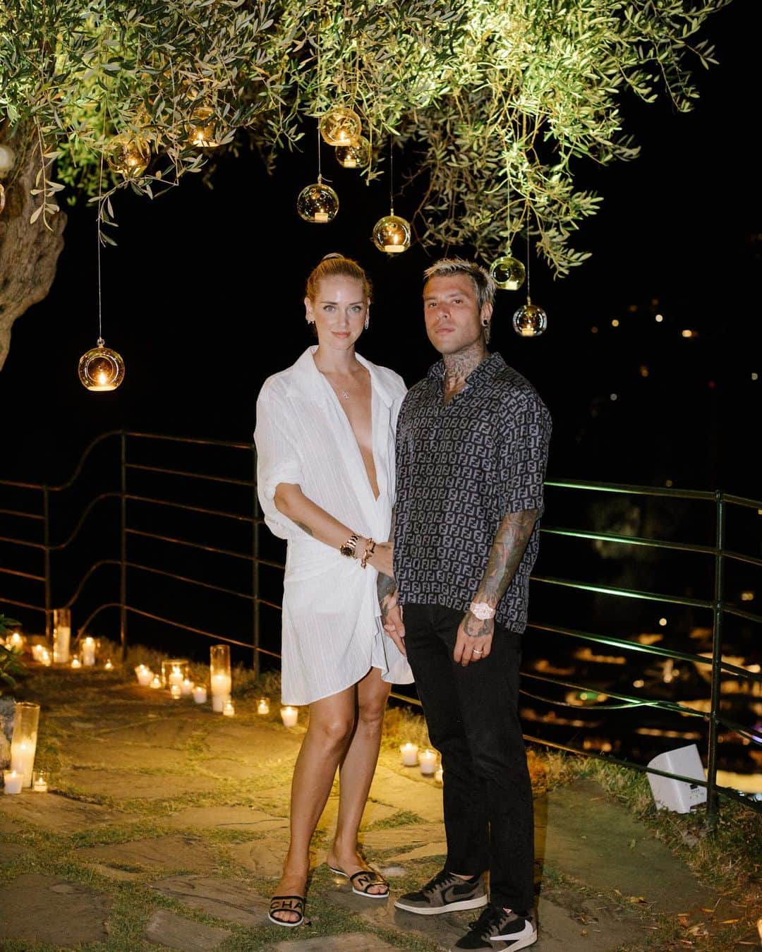 キアラ・フェラーニさんのインスタグラム写真 - (キアラ・フェラーニInstagram)「Last night in Portofino, celebrating our first wedding anniversary, was pretty magical too. I love you amore @fedez, forever 💘」9月1日 20時35分 - chiaraferragni