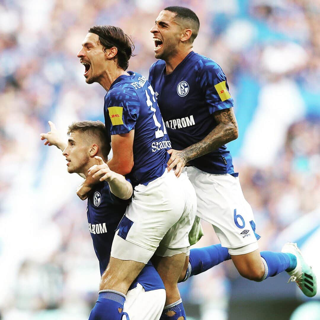 シャルケ04さんのインスタグラム写真 - (シャルケ04Instagram)「Starke Leistung und ein richtig feines Tor, @jonjoekenny4! 💥👌🏻 . . Great performance and a really nice strike, Jonjoe! 💥👌🏻 . . #S04 #S04BSC #Kenny #Heimsieg #Schalke #Football #Futbol #Soccer #Knappen #WirLebenDich #🔵⚪️」9月1日 20時40分 - s04