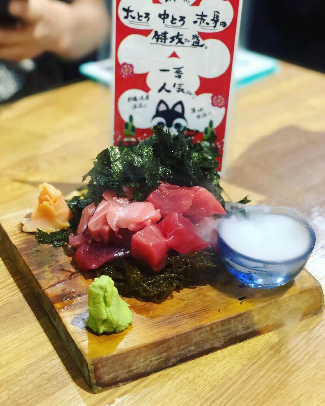 chayさんのインスタグラム写真 - (chayInstagram)「はいさーい🌺 沖縄ぐーうまパート２✌️ 「むとう」というお店、全部美味しすぎた🤤 沖縄のお食事どころに必ず置いてある泡盛の唐辛子漬け？の調味料がドタイプのお味だから買って帰ります🙆‍♀️ #沖縄 #那覇 #むとう #塩パン #ぐーうま」9月1日 20時44分 - chay1023_official