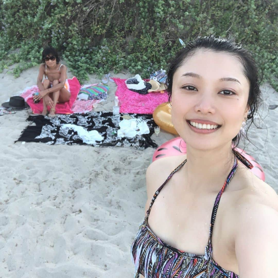 まゆみさんのインスタグラム写真 - (まゆみInstagram)「🏖✨ . . 海の前のお家❣️ キッチンつき💚✨ . 快適😍 . . お蕎麦🥢つけ汁の美味しさに感激✨ #いし塚の鴨そば  #そば豆腐 . . . #夏休み🍉💖 #2019 #伊豆 #伊豆旅行1日目」9月1日 21時33分 - may.mayumi