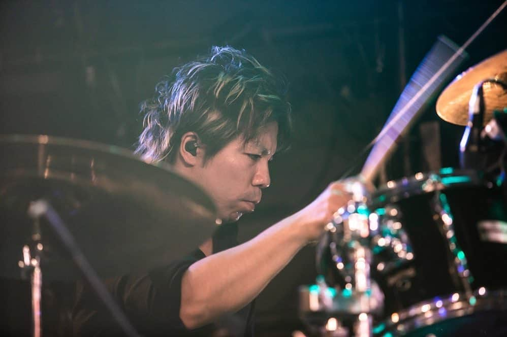 LAMP IN TERRENさんのインスタグラム写真 - (LAMP IN TERRENInstagram)「2019.8.18 『TREASURE05X -SQUEEZE ALL GROUMORS-』名古屋CLUB QUATTRO photo by @yusuke_mphoto  #テレン #lampinterren #treasure05x」9月1日 21時56分 - lampinterren