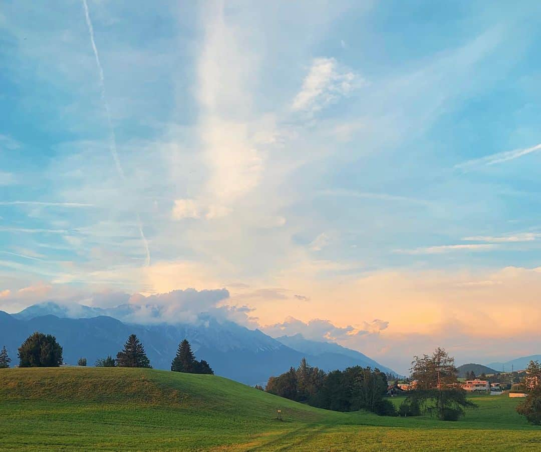 ロレーナ・ラエさんのインスタグラム写真 - (ロレーナ・ラエInstagram)「Detox mind, body and soul - check ✅🧘🏽‍♀️❤️ What a place to check up on your health, learn more about nutrition and relax for a few days 📵🌄」9月1日 21時57分 - lorena