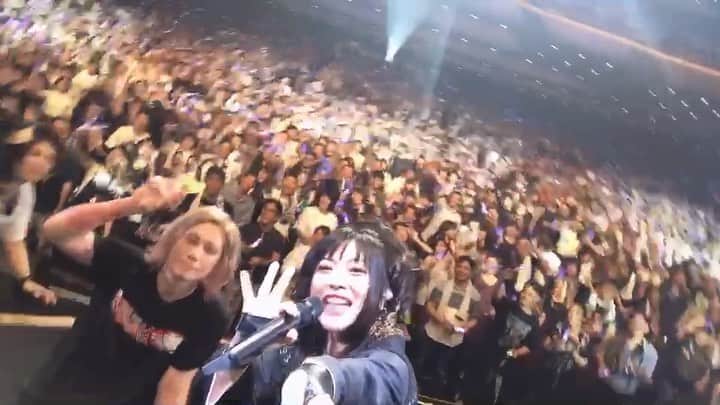 のインスタグラム：「初日パシフィコ横浜ありがとうございましたー！最高に楽しかったです。やっぱライブだなっ！さ、ライブ後のいつもの！ #wagakkiband #yukosuzuhana #和楽器バンド #鈴華ゆう子 #REACT新章」