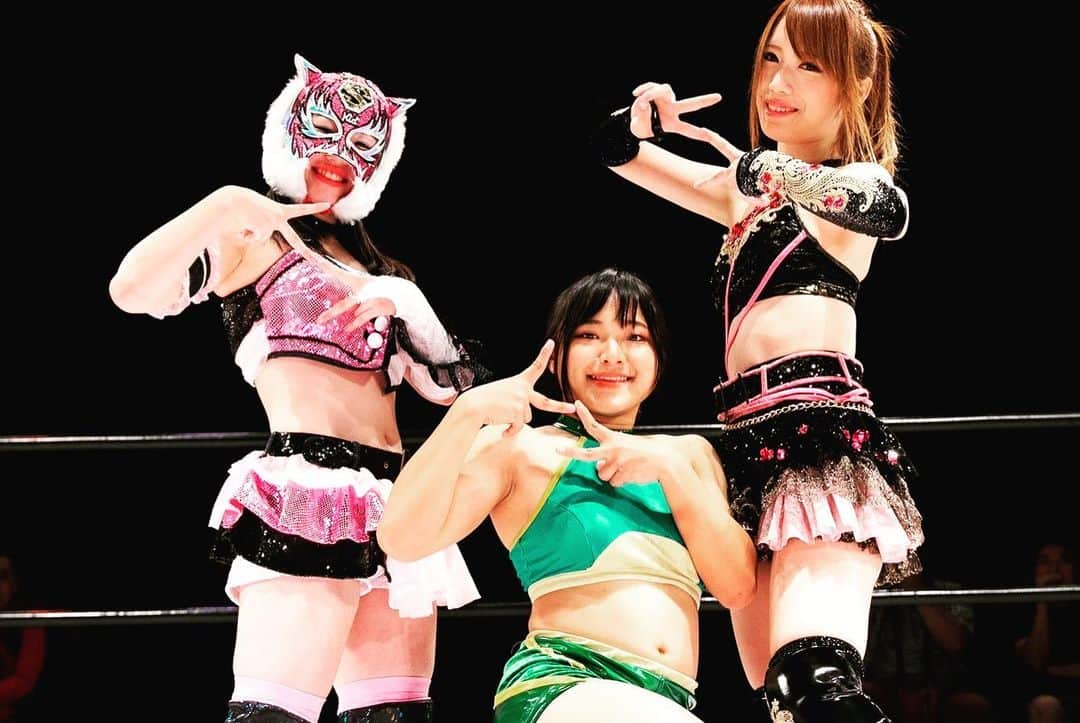 スターライト・キッドさんのインスタグラム写真 - (スターライト・キッドInstagram)「2019.9.1 in Sendai vs Hana Kimura&Kyona Jungle&Rina Team Saki Kashima&Saya Iida  1年ぶりの仙台ー！勝利✨ 牛タン美味しすぎました😋  #スターライトキッド #スターダム #仙台 #牛タン」9月1日 22時26分 - stardom_starlightkid