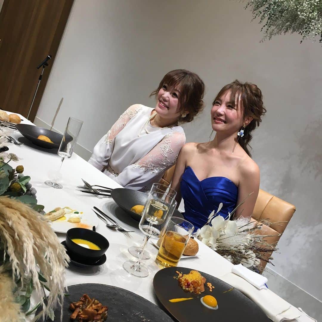 ゆみみさんのインスタグラム写真 - (ゆみみInstagram)「だいぶ前になってしまうけどステキな結婚式だった。 @k_satoko0926 @k.m12.25 @maako109 @nukazukemiho0320 @yurikamaeda」9月1日 22時34分 - yumimi76