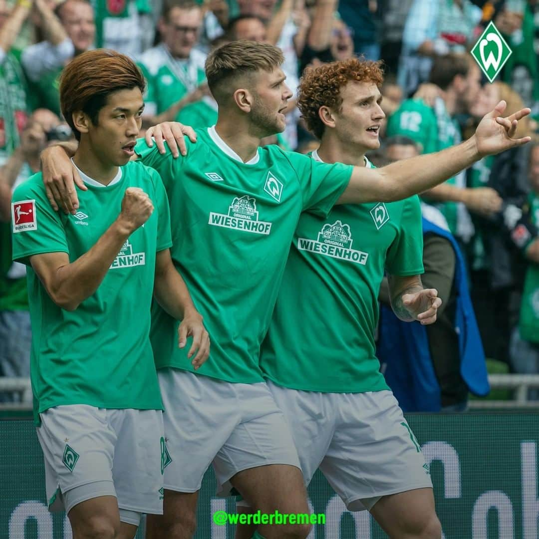 ヴェルダー・ブレーメンさんのインスタグラム写真 - (ヴェルダー・ブレーメンInstagram)「Zwei Torschützen und der Chipminister.😏 _______ #werder #bremen #svw #svwfca #osako #sargent #füllkrug #bundesliga #osterdeich #nordphoto」9月1日 23時02分 - werderbremen