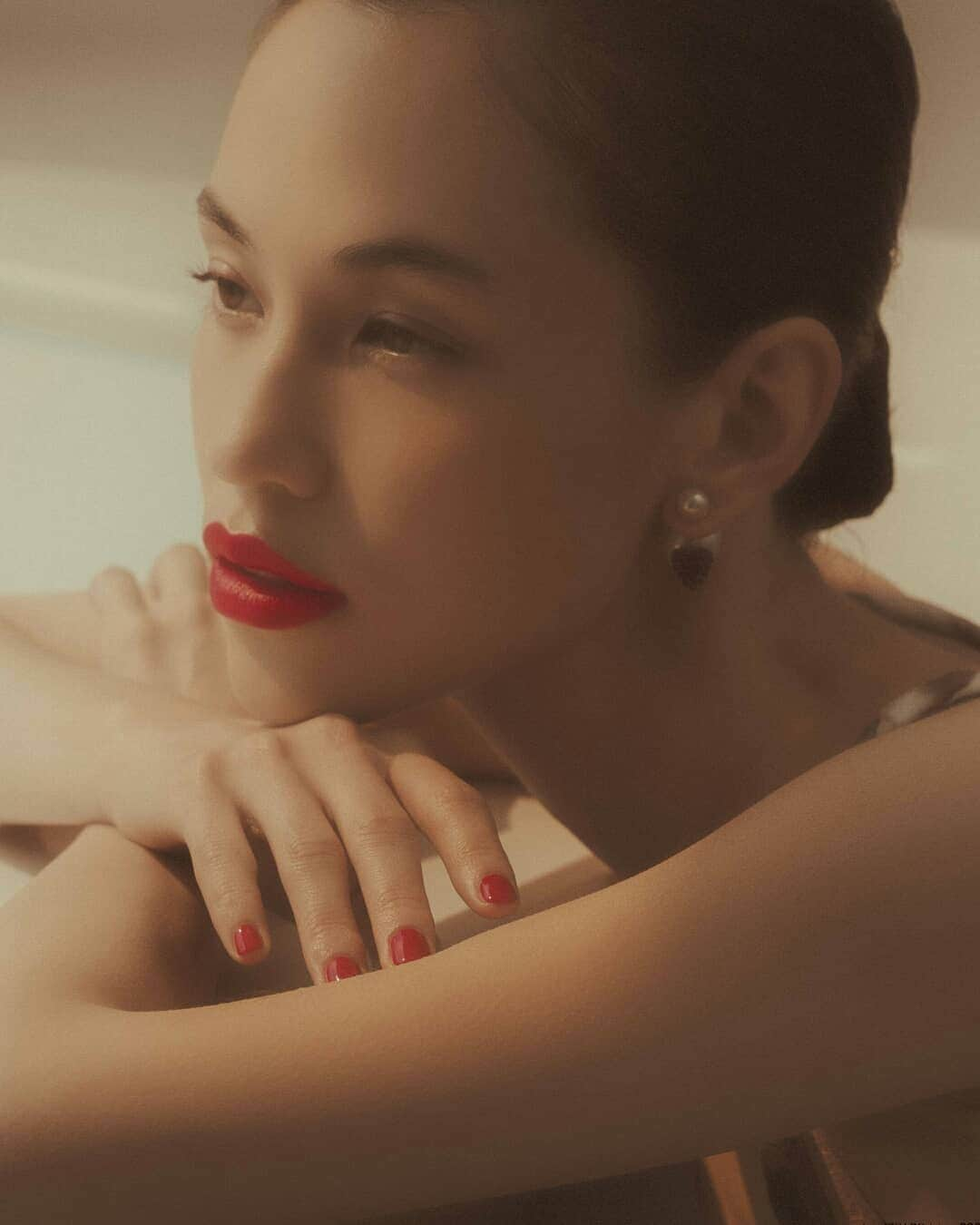 Kiko Mizuhara Fanstagramさんのインスタグラム写真 - (Kiko Mizuhara FanstagramInstagram)「FIGARO japon October 2019  #水原希子 #kikomizuhara  #i_am_kiko  #ルージュディオールウルトラリキッド860」9月1日 23時15分 - k_i_k_o_x_