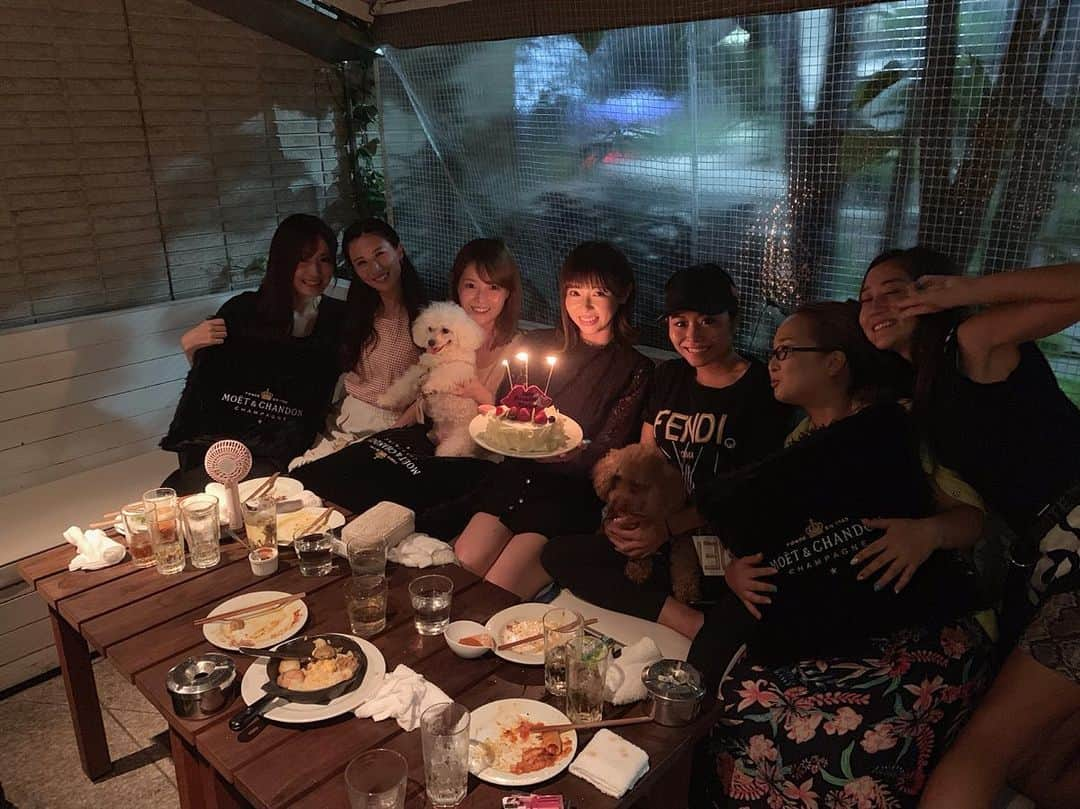 橘まりやさんのインスタグラム写真 - (橘まりやInstagram)「大好きな友達にお誕生日お祝いしてもらいました🥺❤️ 何かあったらいつも助けてくれるみんな、、、いつもありがとう💗  #誕生日#happybirthday#8月12日#抱き心地ナンバーワングラドル‬#メリハリむっちりボディー#橘まりや#たちまり#グラビア#グラドル#タレント#gravure#sexy#japanesegirl#idol#일본#그라비아#followme」9月1日 23時17分 - mariya_tachibana_official