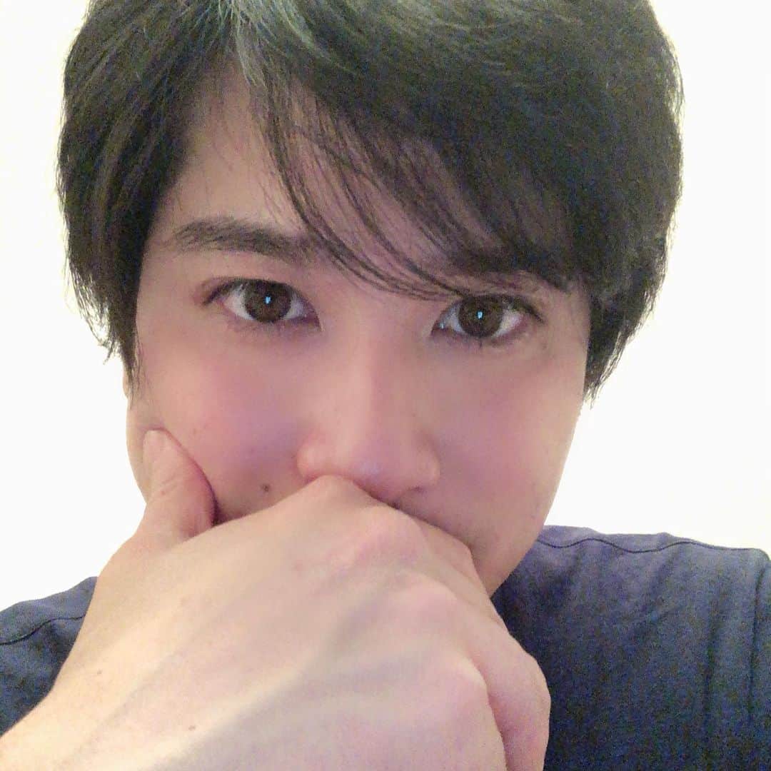 滝口幸広のインスタグラム：「エーステ神戸公演無事終了しました😊😊😊 しっかり体を休めて名古屋に向けて準備したいと思います  神戸で満開に咲かせくれた監督たち  ありがとよ😊  #エーステ #神戸公演#stardustpromotion#滝口幸広#タッキー#A3!」