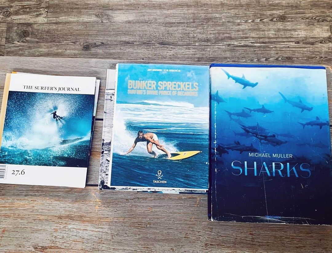 マイケル・ミュラーさんのインスタグラム写真 - (マイケル・ミュラーInstagram)「Some collectors just 💚 sharks more than others....」9月2日 10時27分 - michaelmuller7