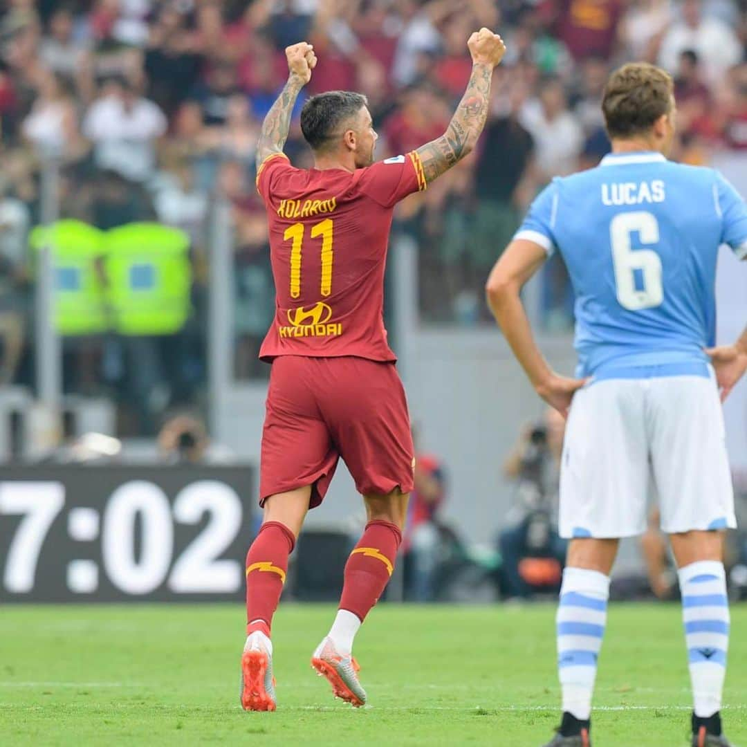 ASローマさんのインスタグラム写真 - (ASローマInstagram)「🙌💥 GOAL-AROV! 💥🙌 DAJE @aleks11kolarov, DAJE ROMA! 💛❤️ #ASRoma」9月2日 1時34分 - officialasroma