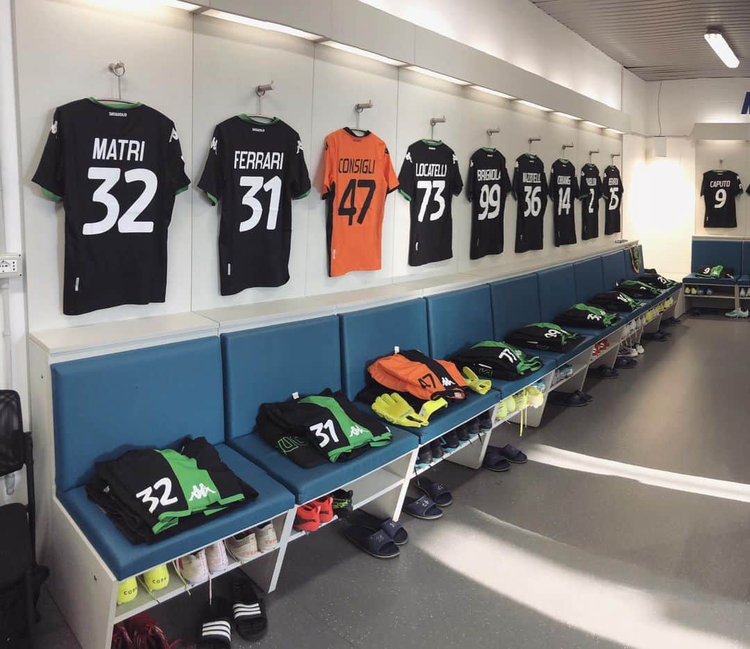 USサッスオーロ・カルチョさんのインスタグラム写真 - (USサッスオーロ・カルチョInstagram)「MATCH DAY 💪 ⚽️ #SassuoloSamp 🏆 #SerieATIM ⏰ Ore 20.45 🏟️ #MapeiStadium Segui le nostre stories per gli aggiornamenti sul match 💪🖤💚 #ForzaSasol」9月2日 1時35分 - sassuolocalcio