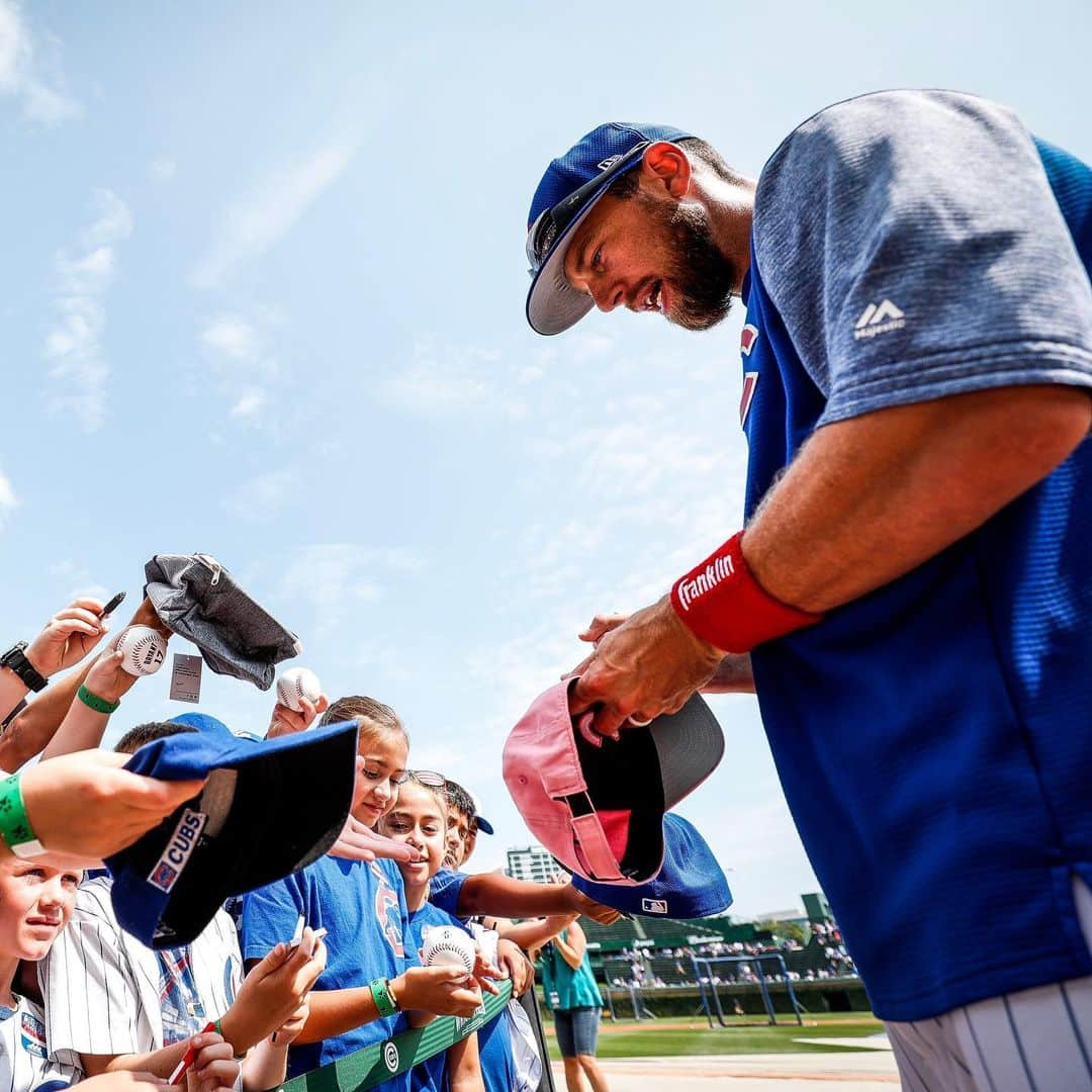 シカゴ・カブスさんのインスタグラム写真 - (シカゴ・カブスInstagram)「Welcome back, @benzobrist18! #EverybodyIn」9月2日 1時59分 - cubs