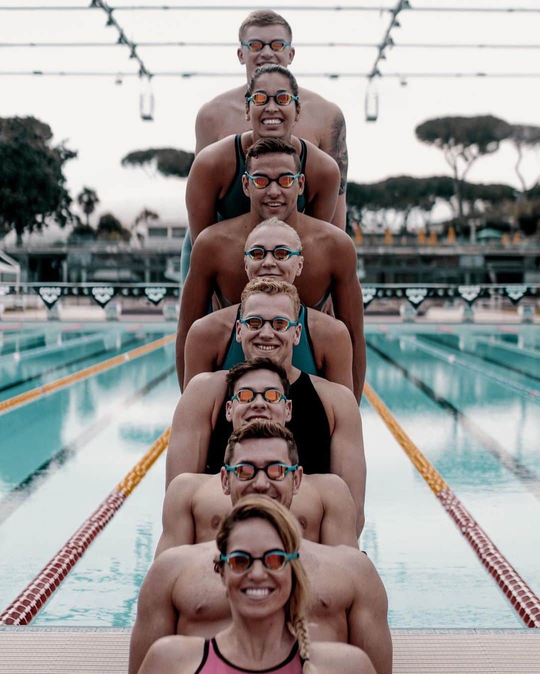 ラノミ・クロモウィジョジョさんのインスタグラム写真 - (ラノミ・クロモウィジョジョInstagram)「Ranoom is Back in Rome! 💙 Trainingcamp for the next three weeks in one of my fav pools! ( yeah the Sette colli pool)! So just a throwback pic of Rome2016 Arena shoot with the best swimmers 🏆🏆🏆」9月2日 2時23分 - ranomikromo